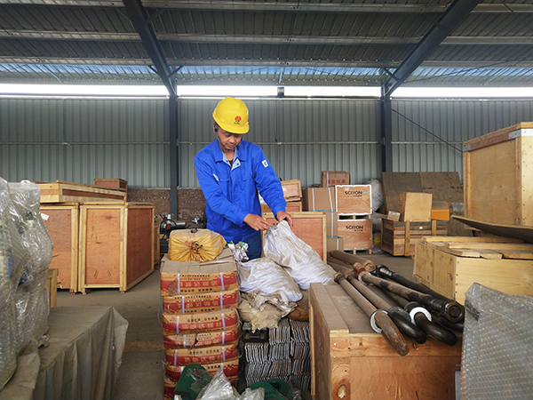 1592352075966098.jpeg 清點(diǎn)螺栓.jpg