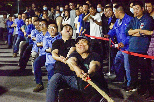 1682060285240781.jpeg 渭化集團(tuán)2023年職工拔河比賽18.JPG