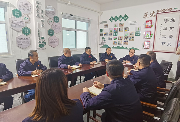 1705047017749459.jpeg 物料車(chē)間黨支部廉潔自律迎新年廉潔座談會(huì).jpg