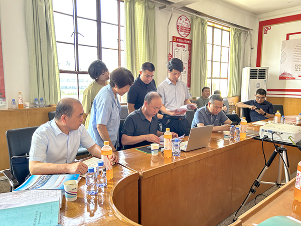 1721296963492056.jpeg 陜西省安全督導(dǎo)幫扶小組對公司的安全生產(chǎn)文件進(jìn)行查看.jpg