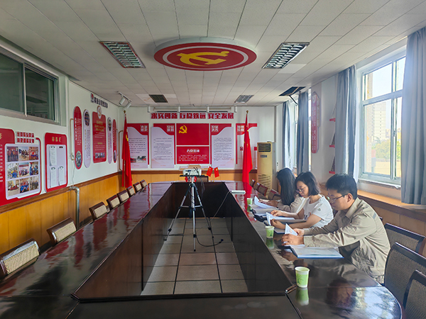 1727128011729401.jpeg 9月11日法律審計部在實業(yè)公平會議室開展合同管理檢查.jpg